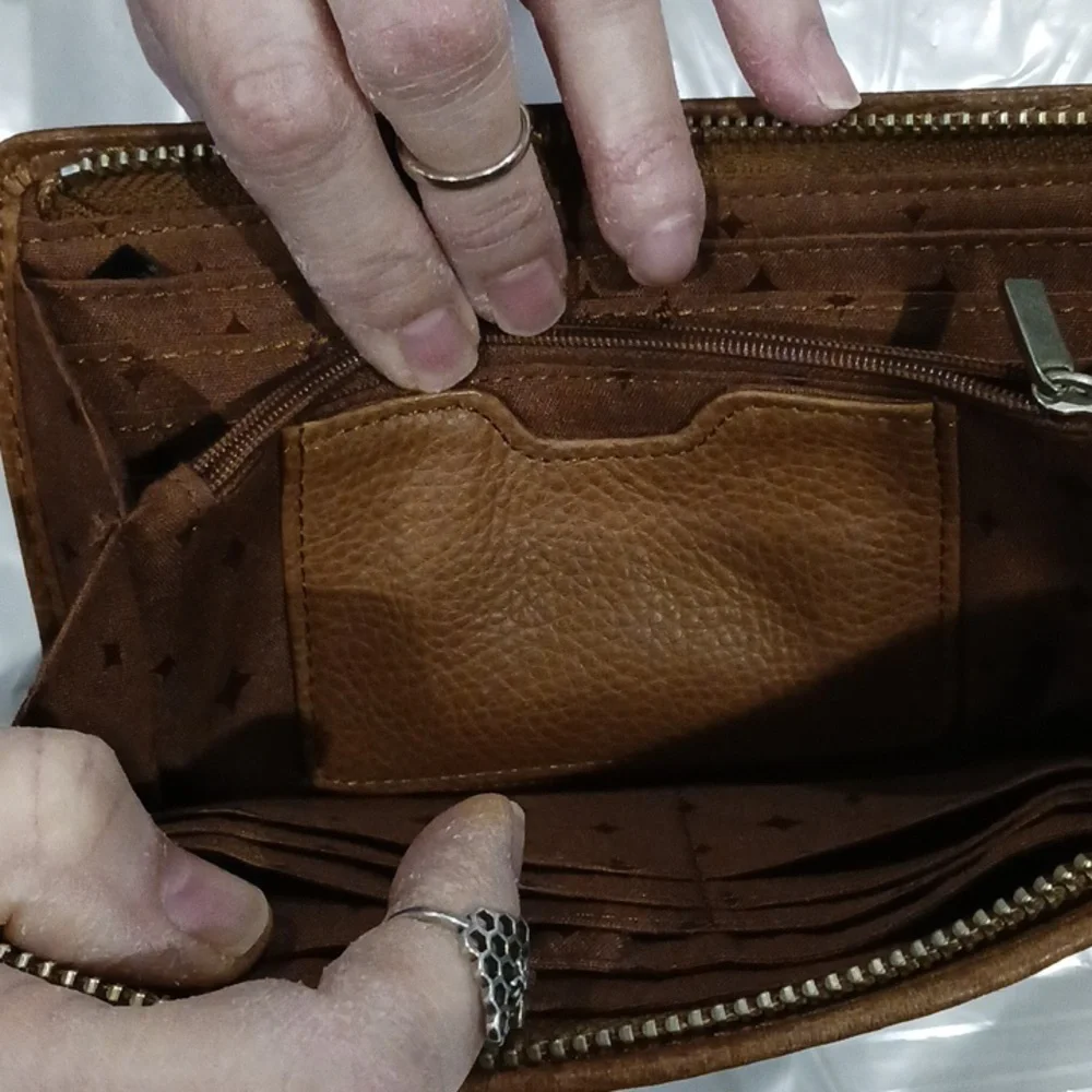 Wallet - Picture 7 of 7